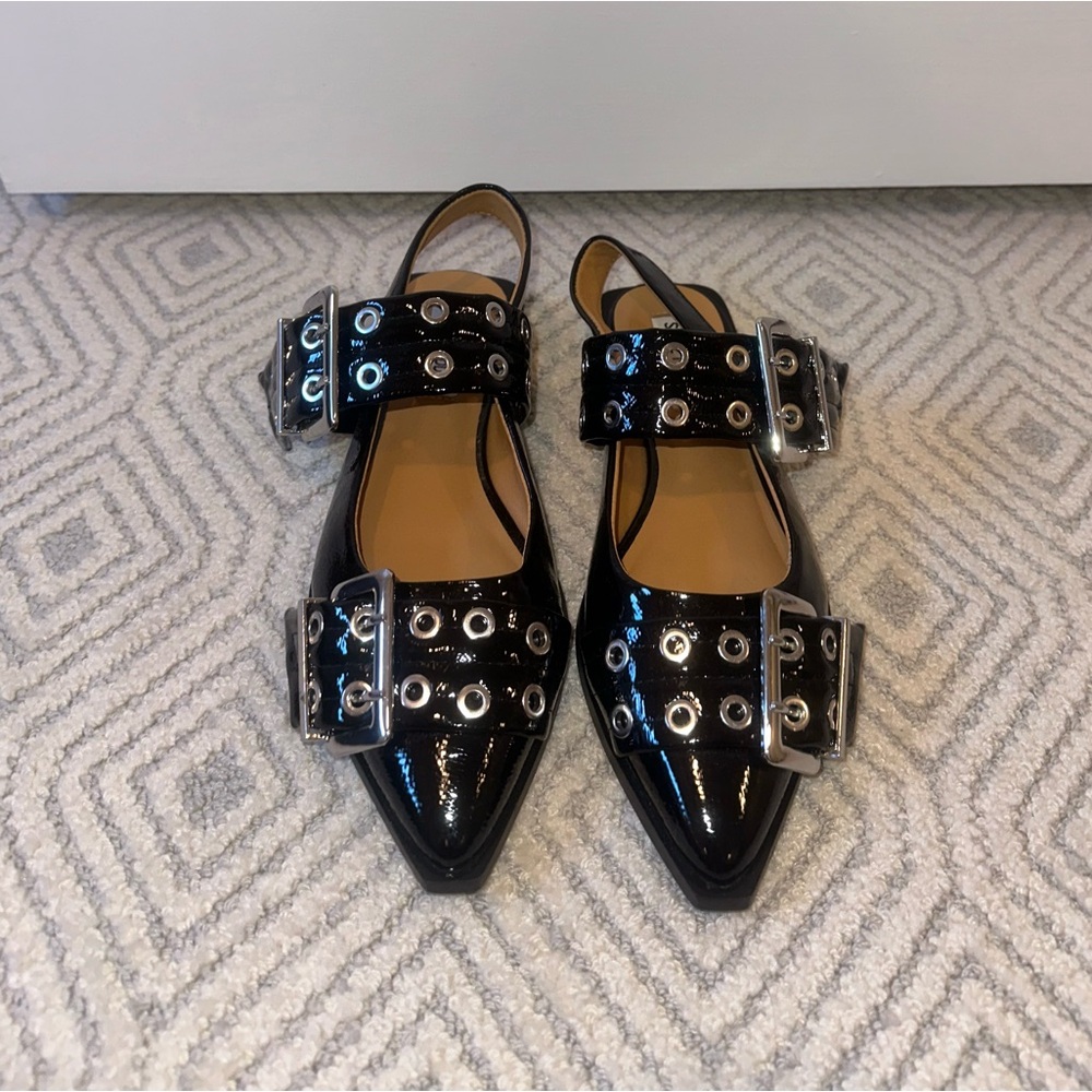 Steve Madden Graya Flat